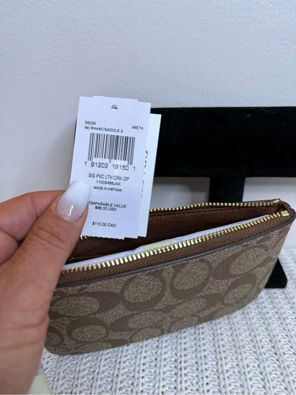 Coach NWT Signature Coated Canvas Wristlet in Brown
